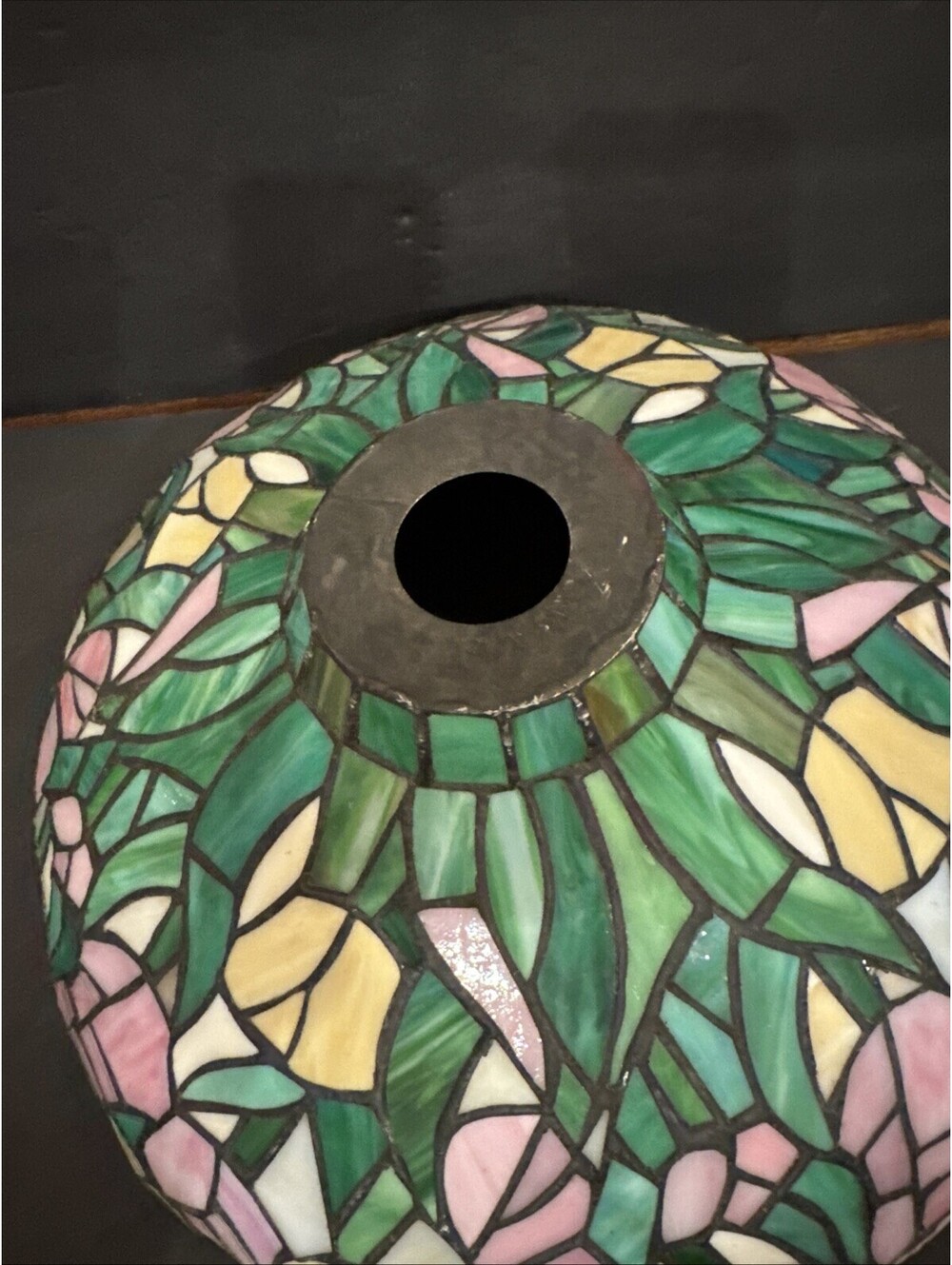 Tiffany Style Stained Glass Lamp 15” Shade Pink Yellow Green Floral Art Nouveau - Picture 3 of 7